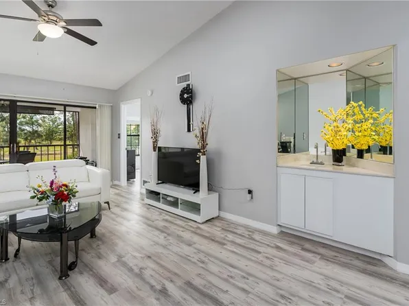 905 Augusta BLVD #7, NAPLES, FL 34113