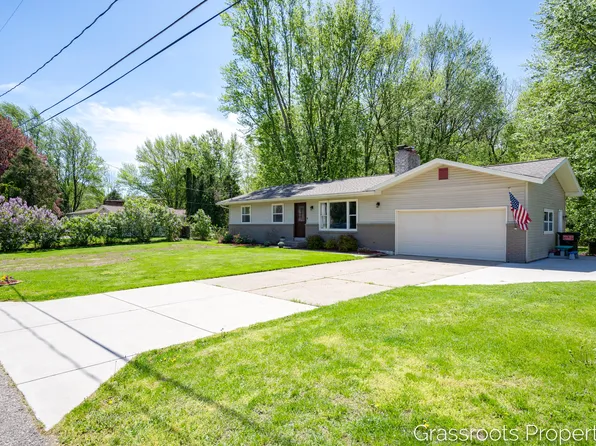 6953 Glencreek Dr SE, Caledonia, MI 49316