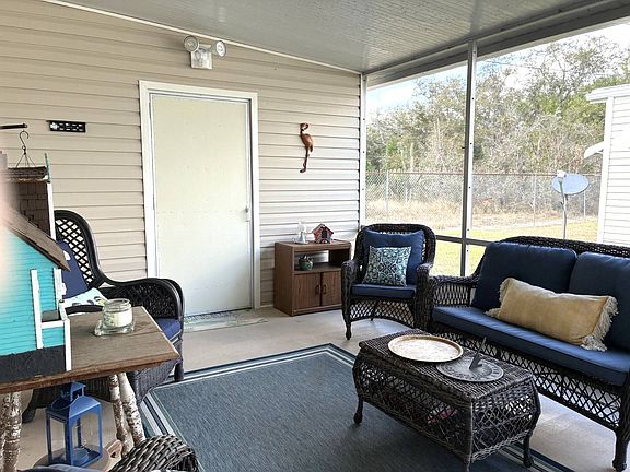 4th image of 834 S Robert Ave #0