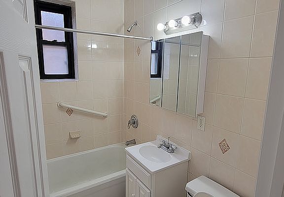 5th image of 21-29 77th St #B1