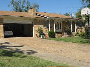 1st image of 1119 N 6th St