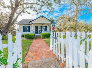 724 S Tesch St, Bellville, TX 77418