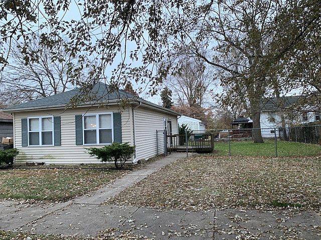 2nd image of 2809 183rd St