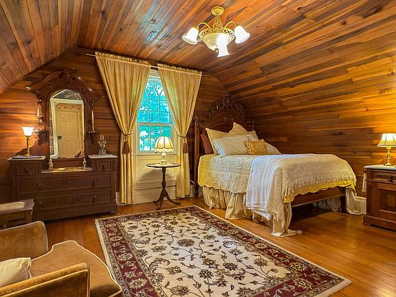 15th image of this home