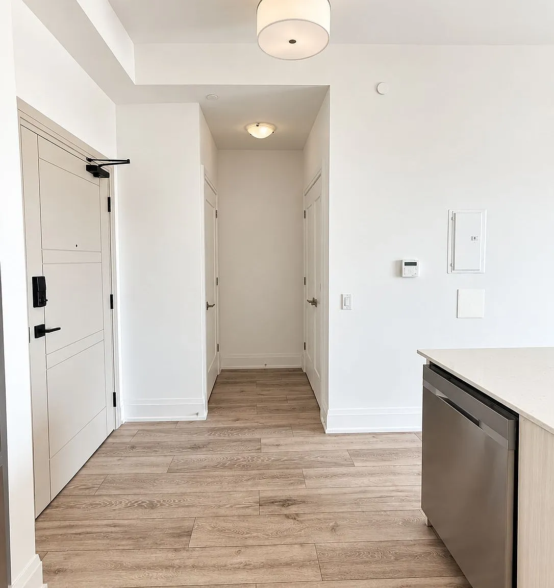 1 bed, $2,200 — Photo 4
