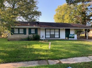 1025 Peyton Ave, Benton, LA 71006