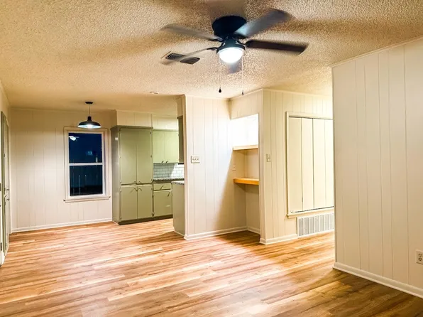 212 S 10th Ave, Teague, TX 75860