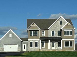 8272 Colling Manor Ct, Alexandria, VA 22308