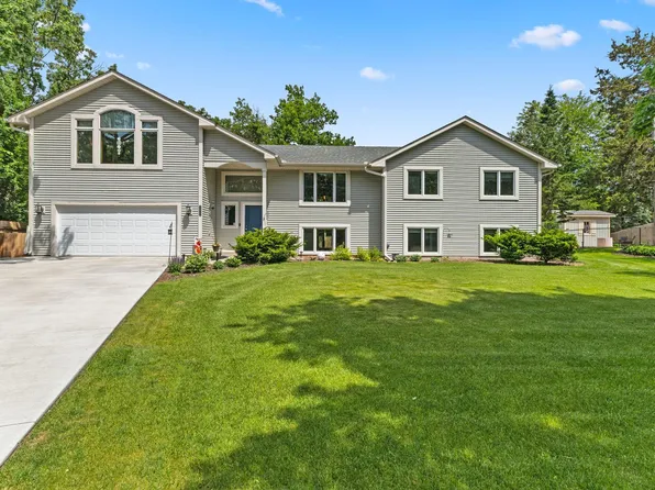 12347 Magnolia Cir NW, Coon Rapids, MN 55448