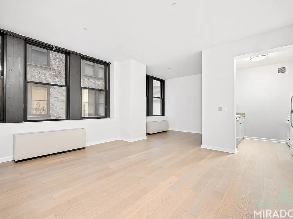 15 Park Row #22K