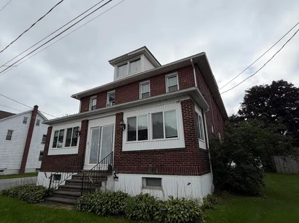 6 E Maple St, Tresckow, PA 18254