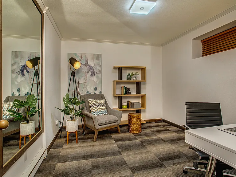 2030 13th Ave W #102 — Photo 9