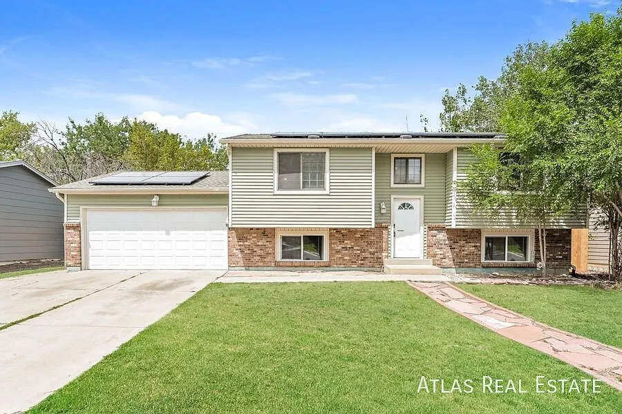 4099 Woodglen Blvd