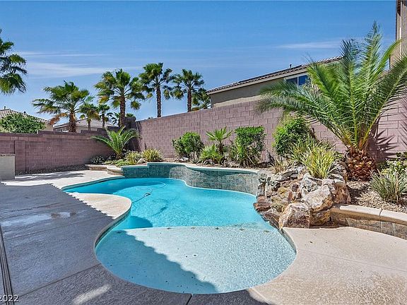 3rd image of 8255 Duncan Peak Ct