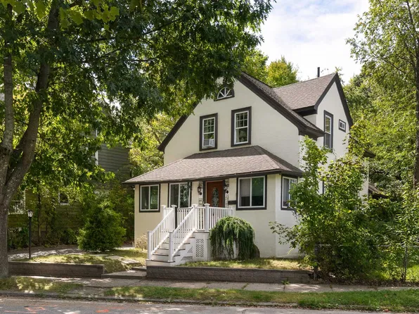 21 Englewood Ave, Worcester, MA 01603