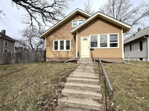 711 Euclid Ave, Des Moines, IA 50313
