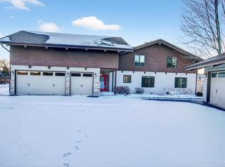 6509 Oak Hill Dr, Richmond, IL 60071