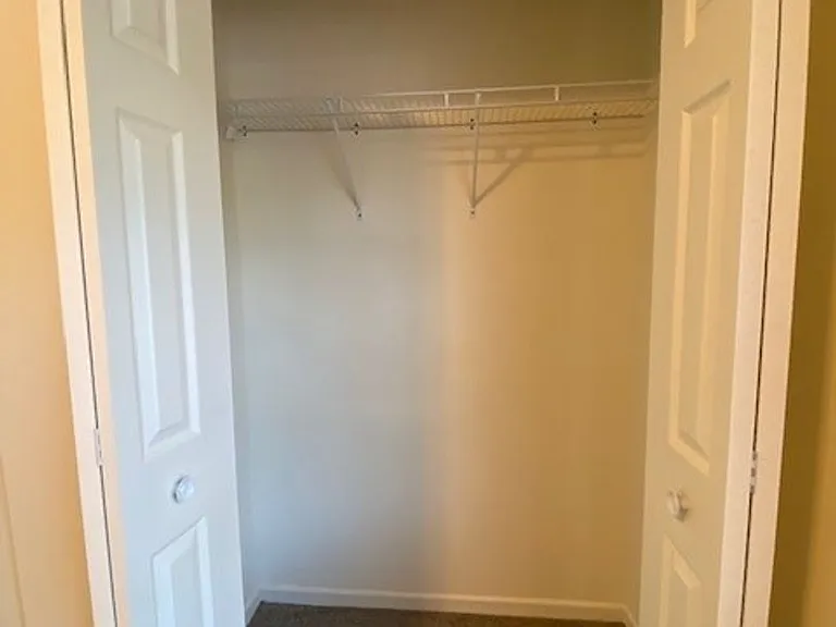 State Place Apartment Homes — Photo 132
