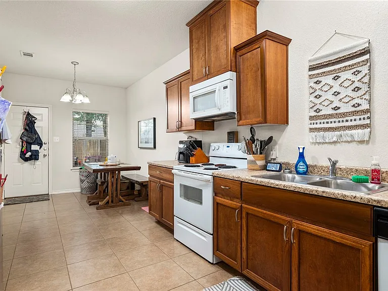 4407 Reveille Rd — Photo 11