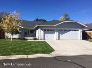 2010 Honey Ridge Dr, Reno, NV 89511