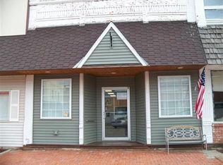 534 W Gage St, Blue Hill, NE 68930