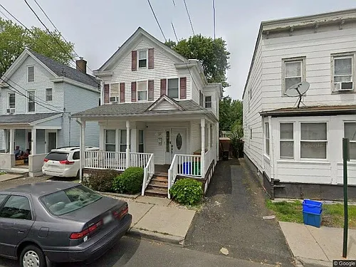 18 Spring St Photo 1