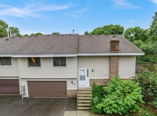 7104 Pontiac Cir, Chanhassen, MN 55317