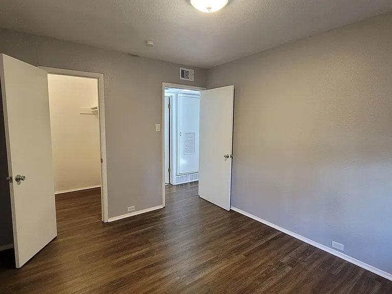 133 Parland Pl — Photo 8