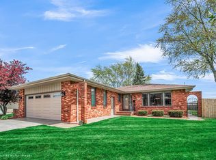 8833 Jackson Ct, Munster, IN 46321