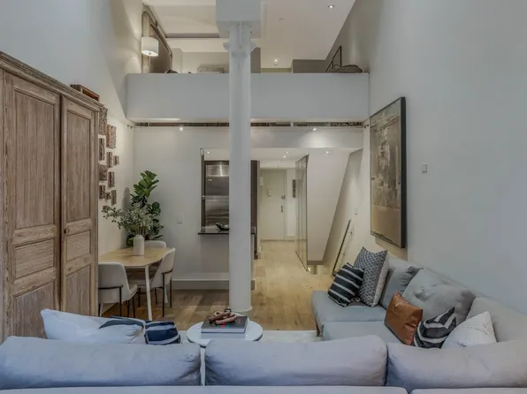 155 West 15th Street image 4 of 24