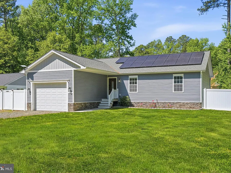 283 Shorewood Dr