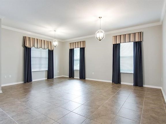 5th image of 8114 Savannah Point Ct