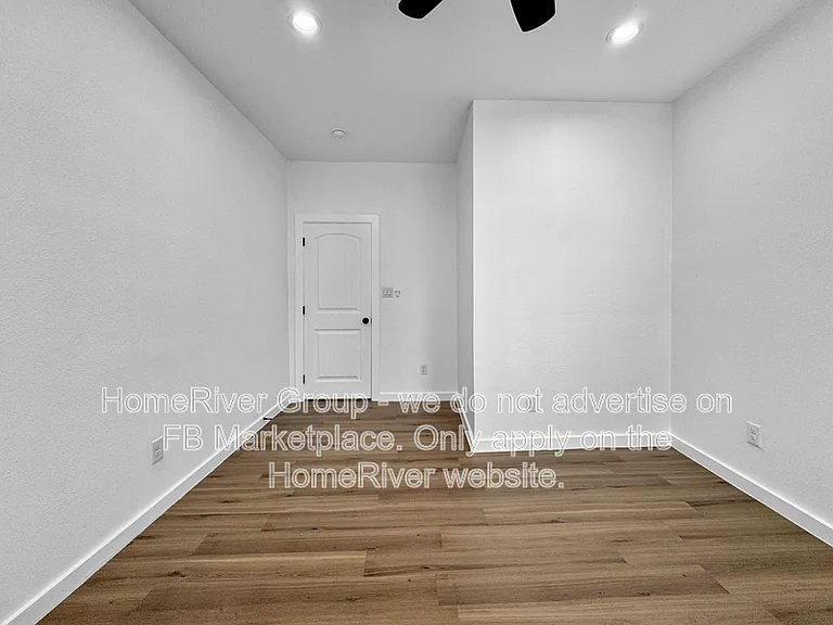 2041B Midlake Ln — Photo 13