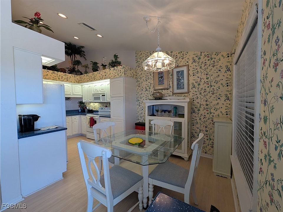 1st image of 4622 SW 12th Pl APT 224