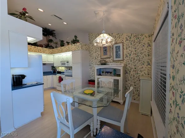 4622 SW 12th Pl APT 224, Cape Coral, FL 33914