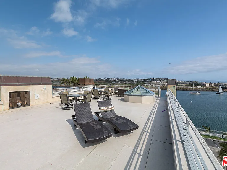 119 W Via Marina — Photo 12