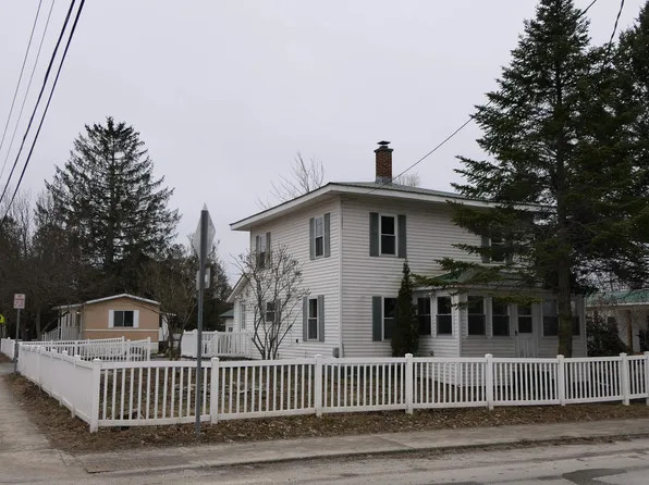 363 Dickinson Avenue, Enosburg, VT 05450