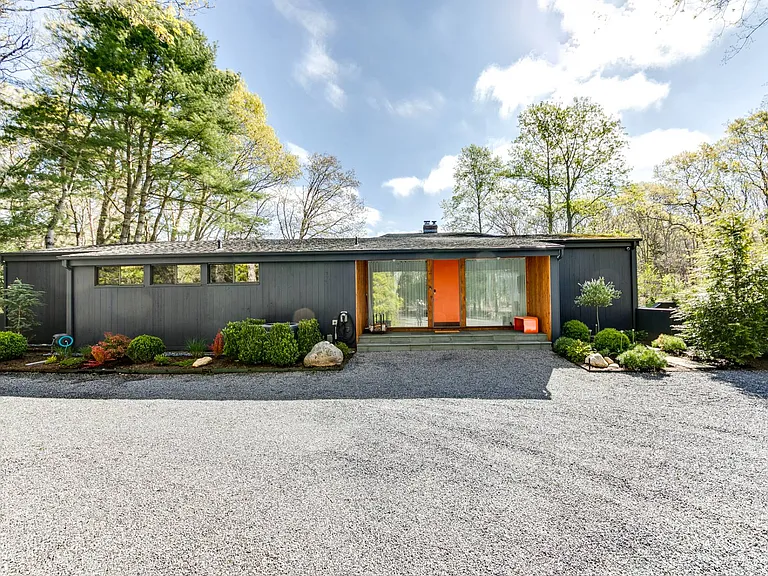 628 Hands Creek Rd — Photo 3