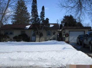 304 2nd Ave NW, Dodge Center, MN 55927