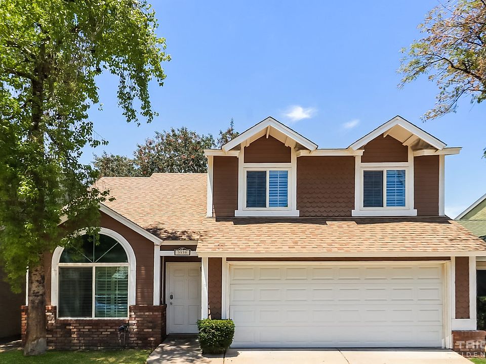1st image of 3538 E Montreal Pl