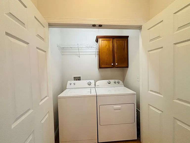 200 Meadow Dr — Photo 9