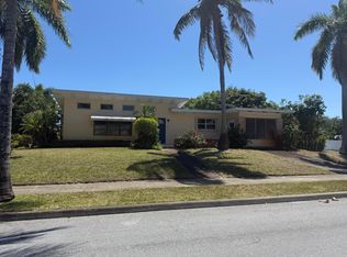 372 Franklin Rd, West Palm Beach, FL 33405