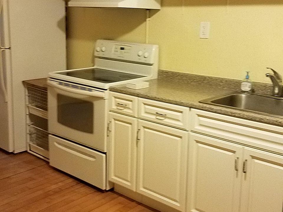 4 Hartshorn Ave 3, Worcester, MA 01602 Zillow