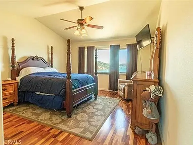 7618 Verna Way — Photo 32
