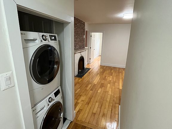 5th image of 449 W 51st St APT 1R