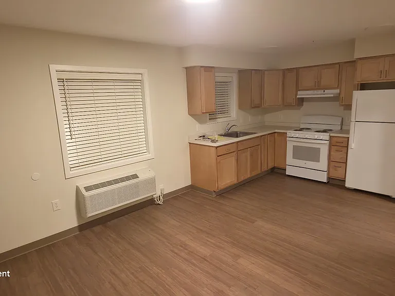 1420 W Kirkwood Ave #102 — Photo 6