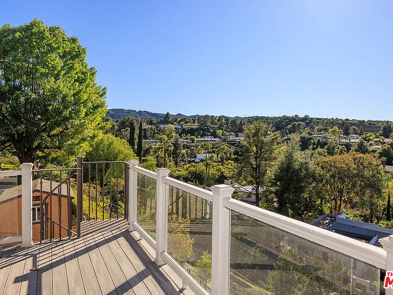 17108 Oak View Dr — Photo 36