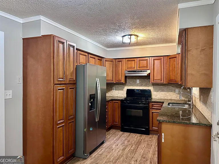 197 Rock Garden Ter NW — Photo 9