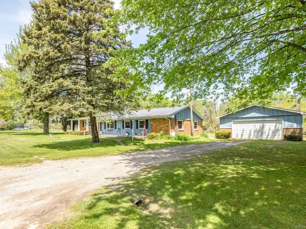 5950 Avalon Cir, Lexington, MI 48450