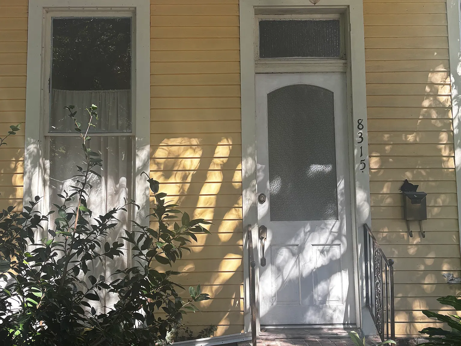 2 bed, 950 sqft, $1,700 — Photo 1